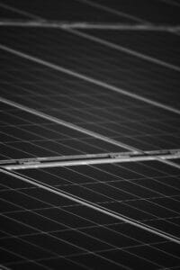 What should you consider when choosing solar battery storage systems?